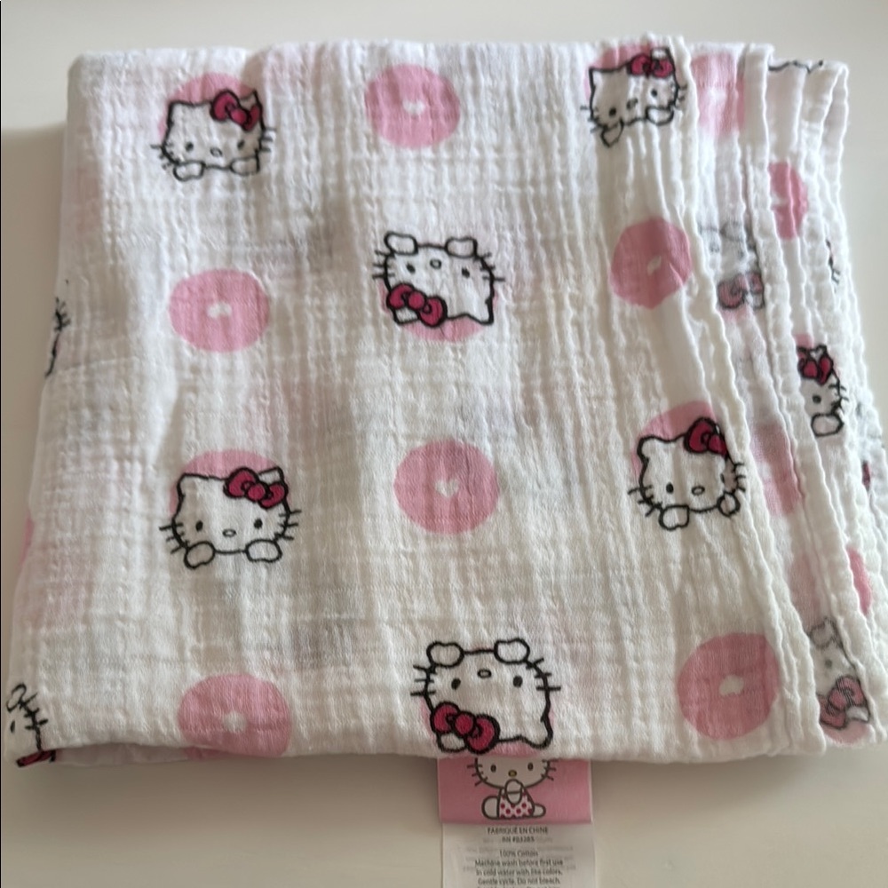 Hello Kitty by Sanrio Pink and White Muslin Baby Blanket
